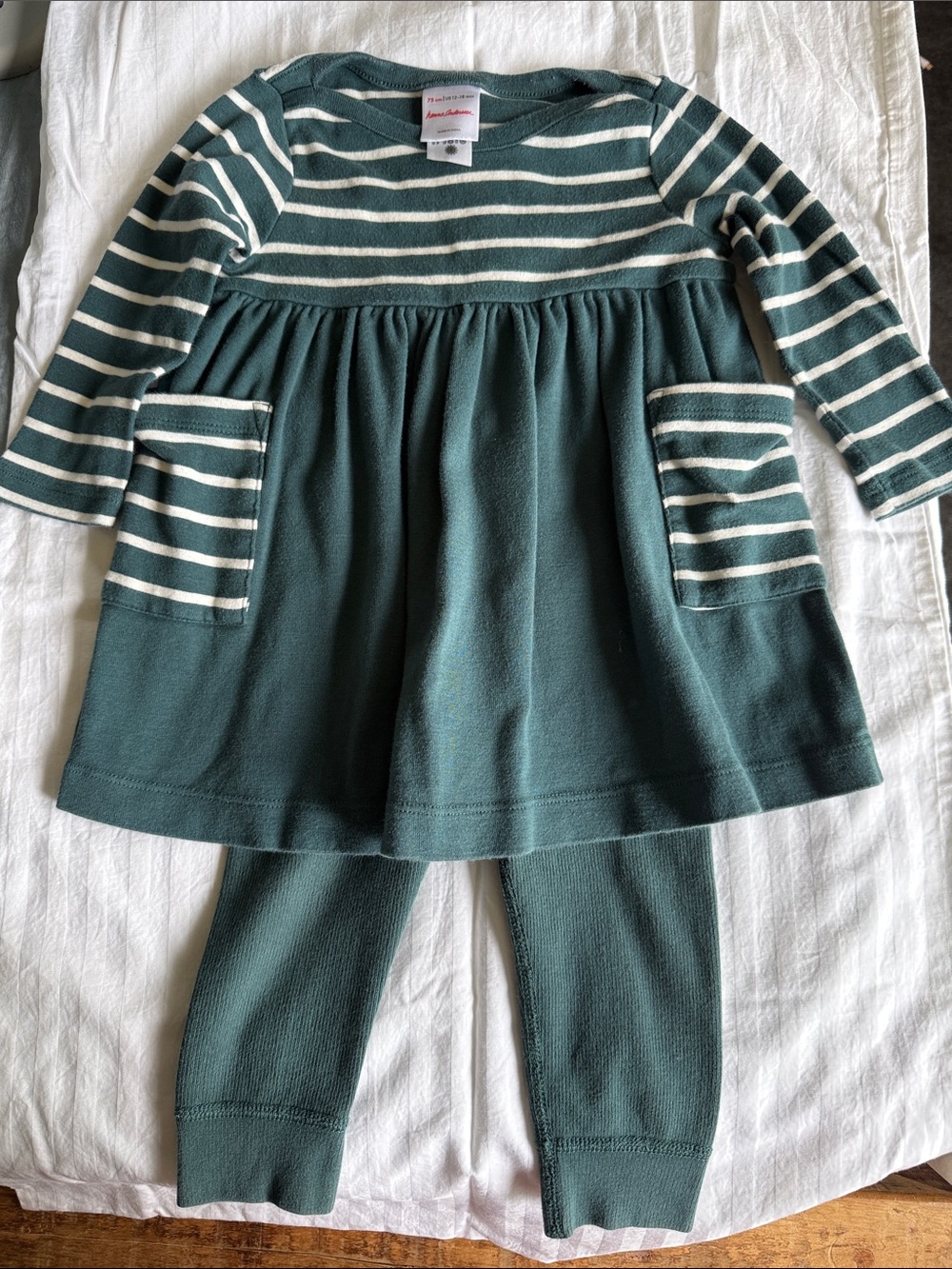 Hanna Andersson Dark Green & White Striped tunic/dress 12-18M, leggings 18-24M